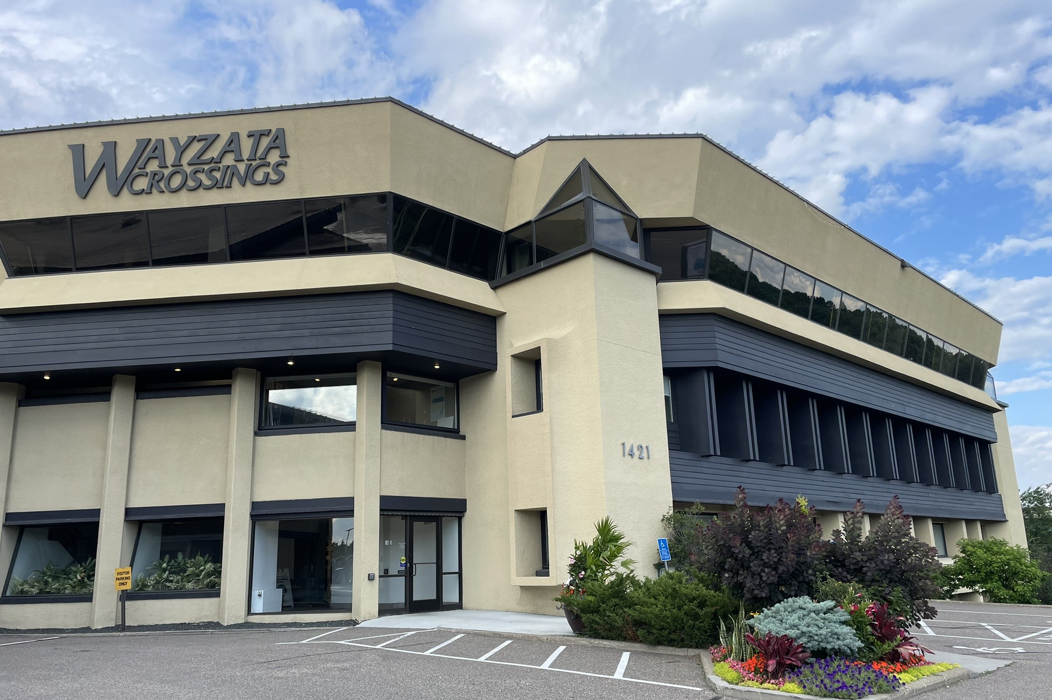 Wayzata Location